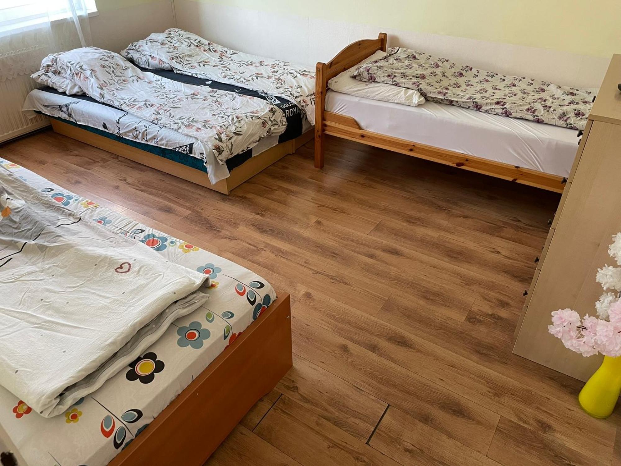 Red Locomotive Apartment บูดาเปสต์ ภายนอก รูปภาพ
